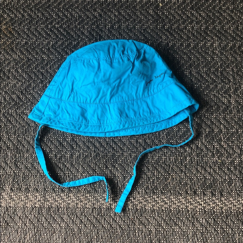 12/24 months Kids Bright Turquoise Sun bucket Hat with Chin Ties